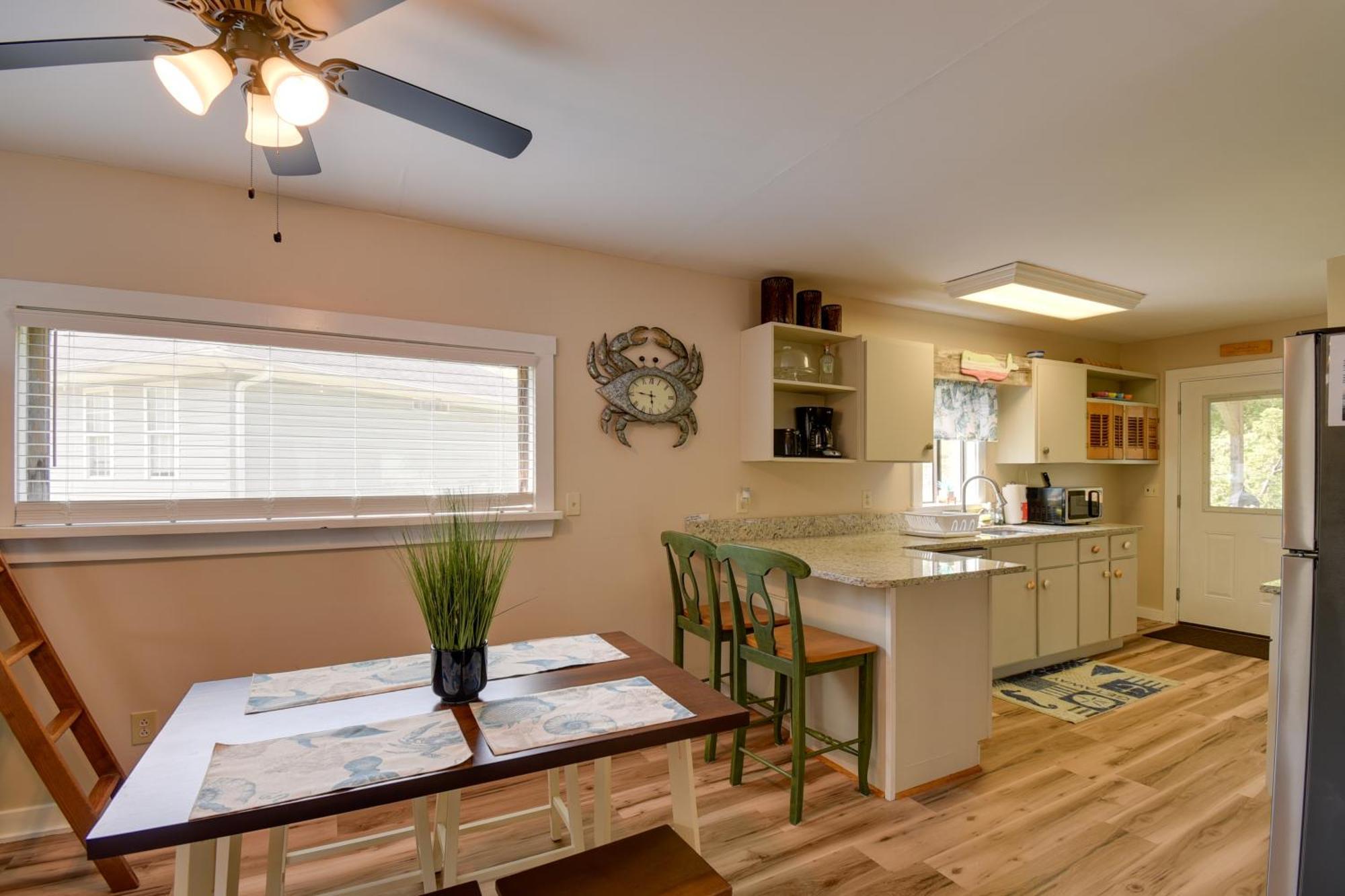 Ocean Isle Apartment With Balcony, 1 Mi To Beach! Ocean Isle Beach Eksteriør bilde